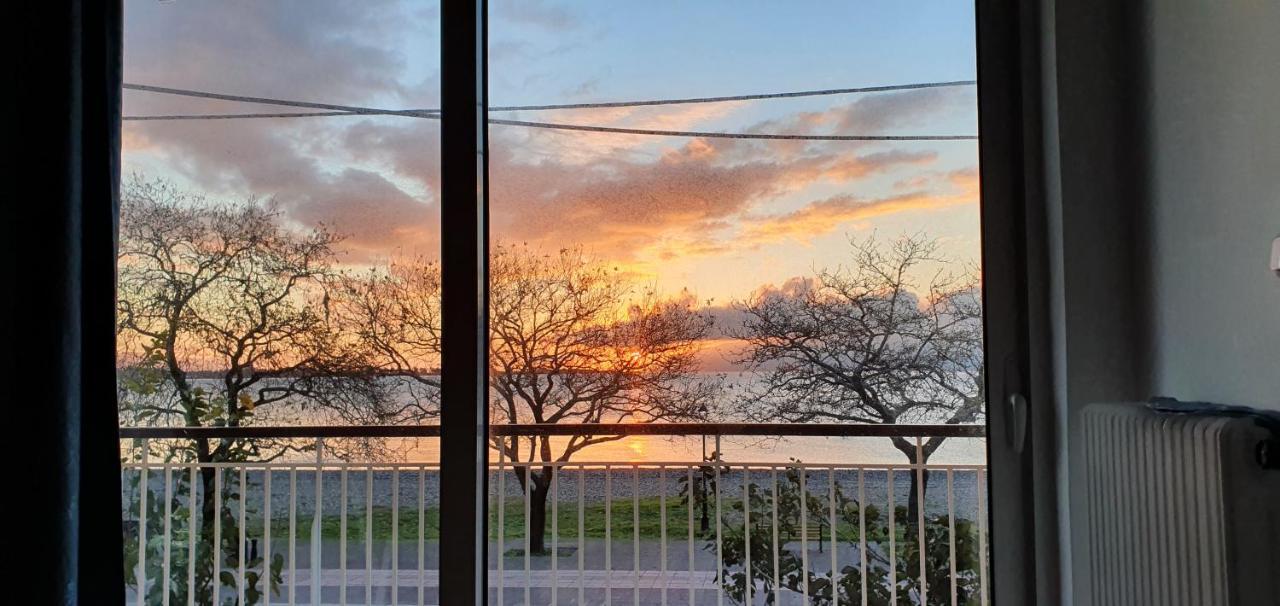 Nafpaktos Beach House Sea View Apartment First Floor Экстерьер фото