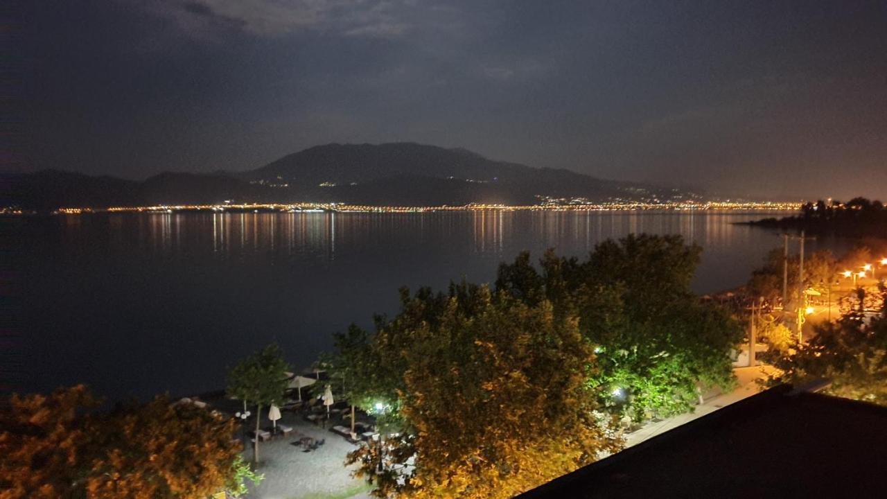 Nafpaktos Beach House Sea View Apartment First Floor Экстерьер фото