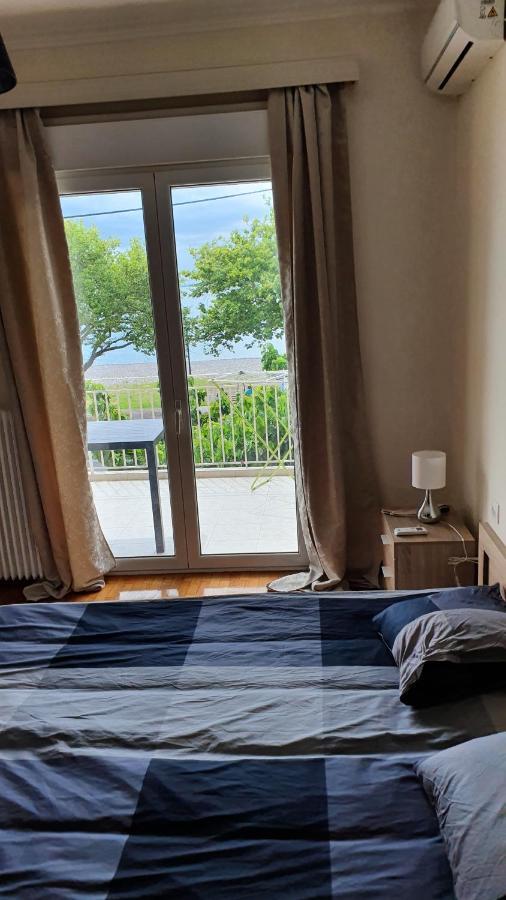 Nafpaktos Beach House Sea View Apartment First Floor Экстерьер фото