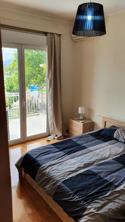 Nafpaktos Beach House Sea View Apartment First Floor Экстерьер фото